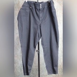 TORRID Dark Blue Super Stretch Jeggings - 26S/NWT